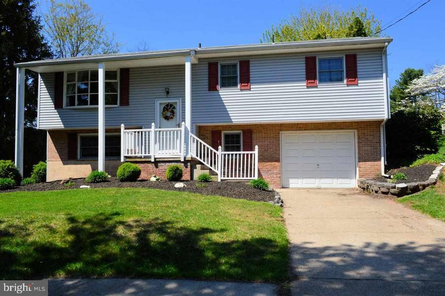 457 PLEASANTVIEW RD, New Cumberland, PA 17070