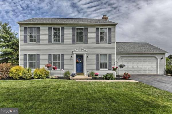 2061 BERKLEY WAY, Hummelstown, PA 17036