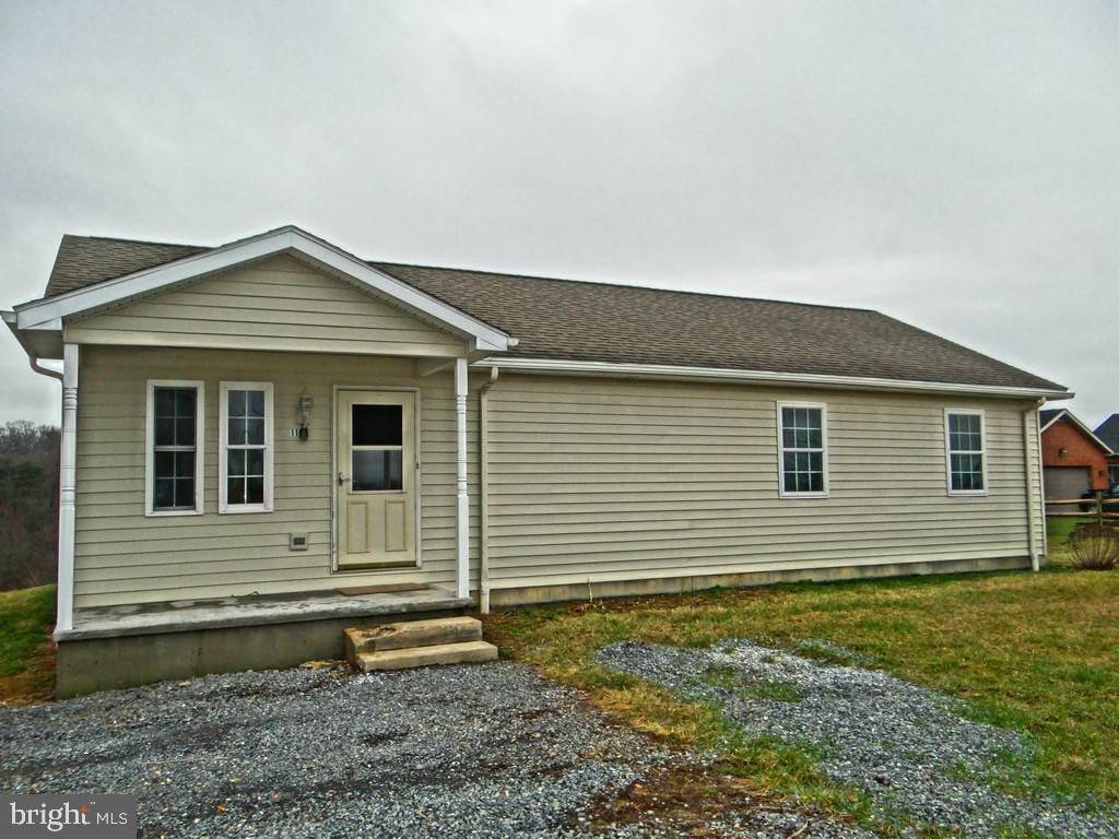 1186 GREENSPRING RD, Newville, PA 17241