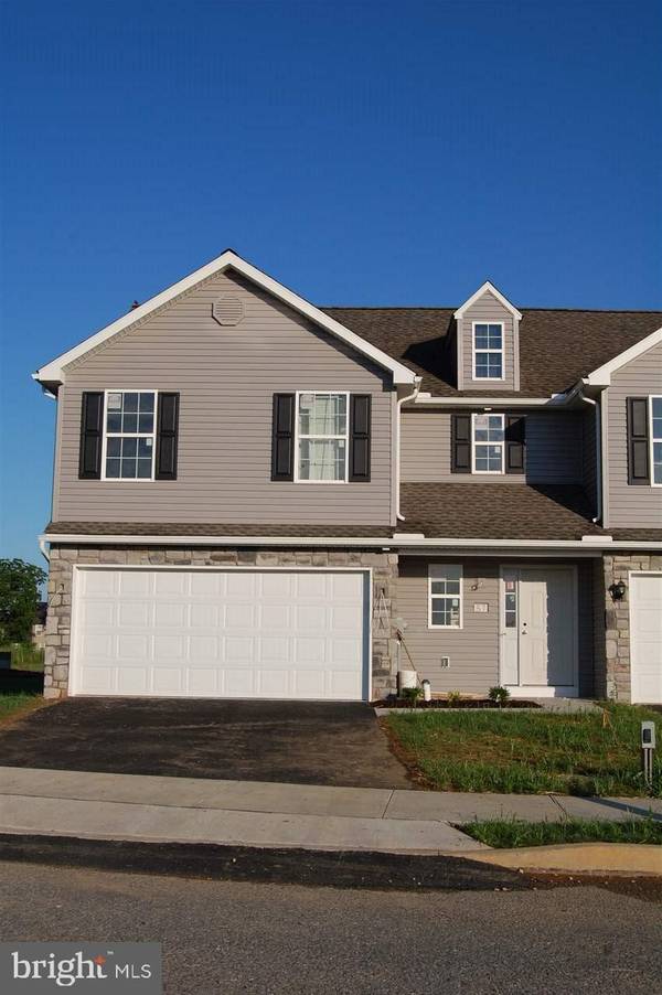 84 CORTLAND XING, Palmyra, PA 17078