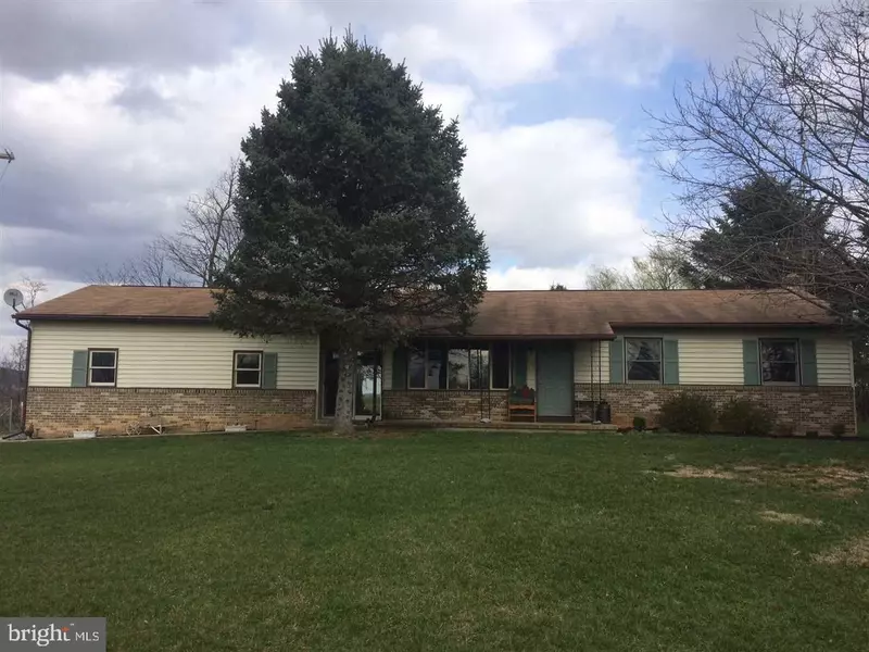 298 CREEK RD, Newville, PA 17241