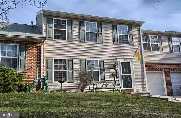 Carlisle, PA 17013,253 G ST