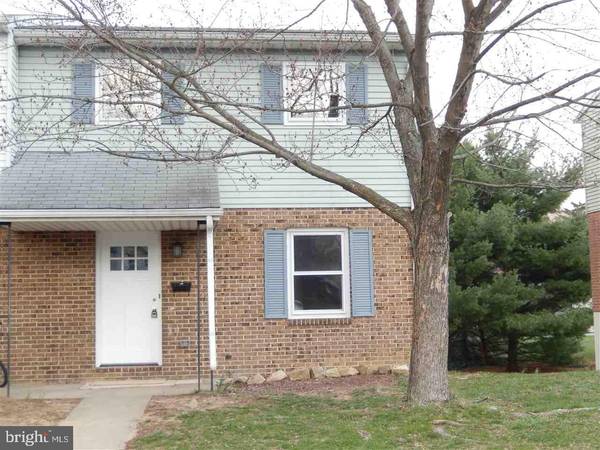 32 TRINE AVE, Mt Holly Springs, PA 17065