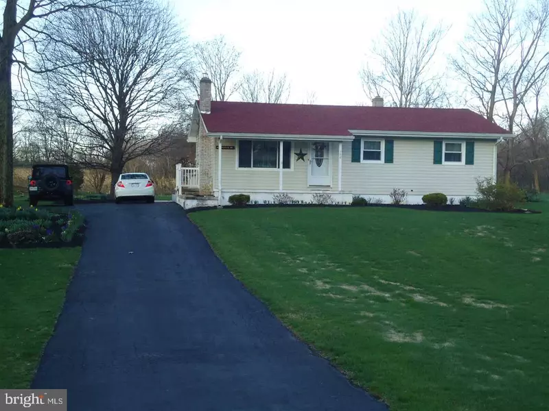 109 ADAMS RD, Carlisle, PA 17015