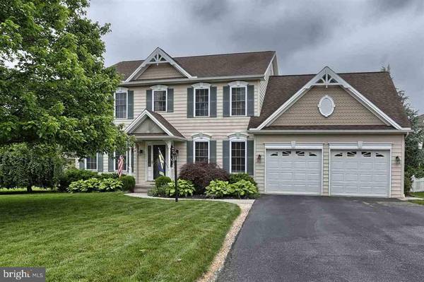 2 CATALPA CT, Boiling Springs, PA 17007