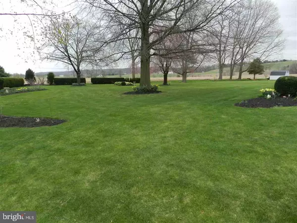 York, PA 17402,4437 WEBSTER DR N