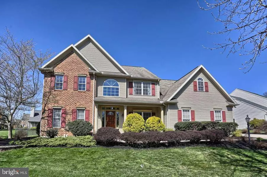 1628 MELROSE DR, Hummelstown, PA 17036