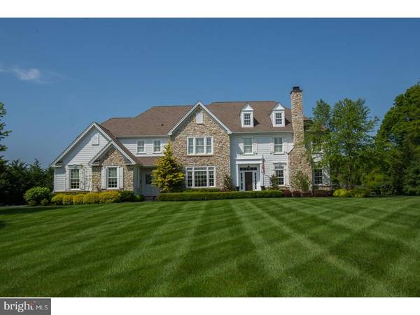 11 CUMBERLAND DR, Downingtown, PA 19335