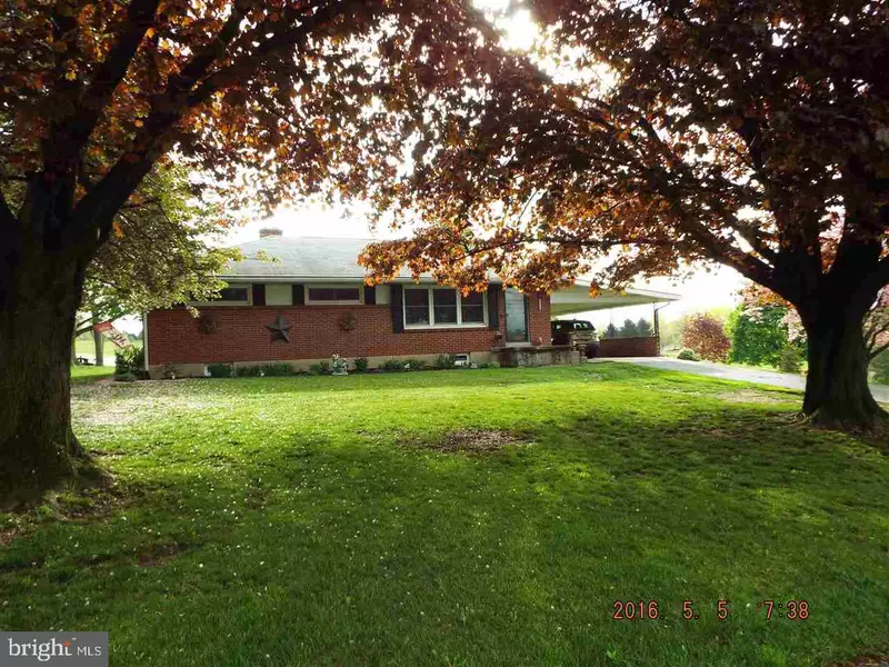 1718 LAUDERMILCH RD, Palmyra, PA 17078