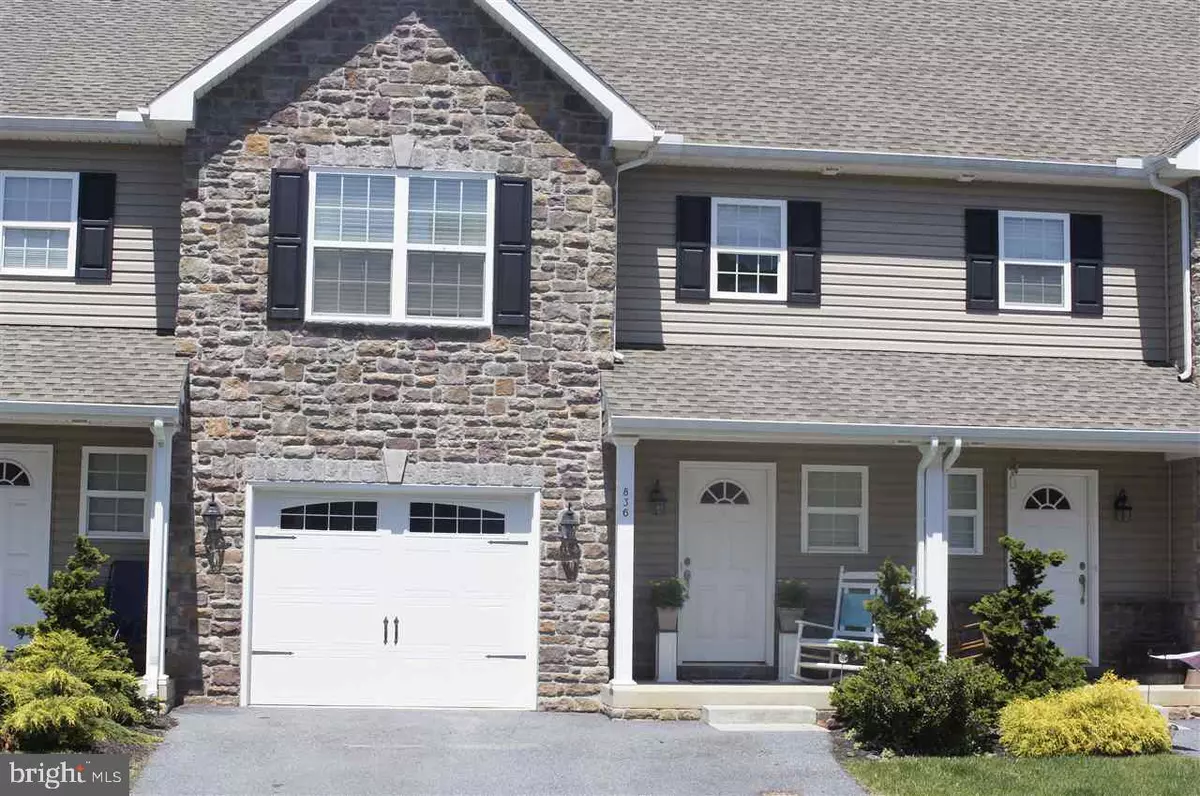 Mechanicsburg, PA 17055,836 SPRING ROCK CT