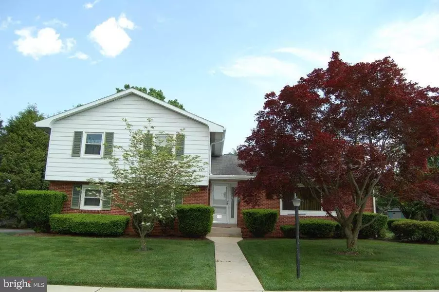 984 E WALNUT ST, Palmyra, PA 17078