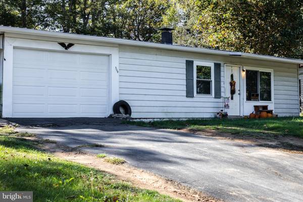 304 MIDDOUR AVE, Fayetteville, PA 17222