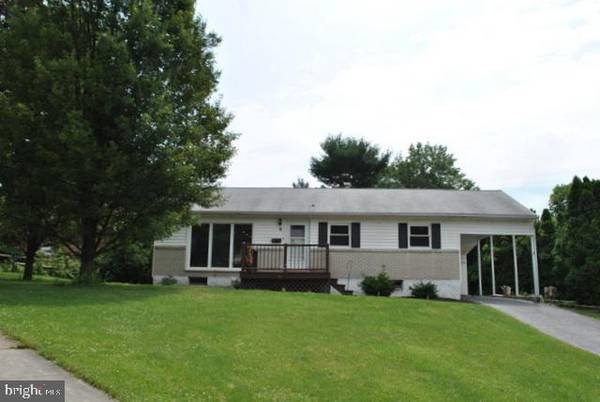 6 BRIER RD, Camp Hill, PA 17011