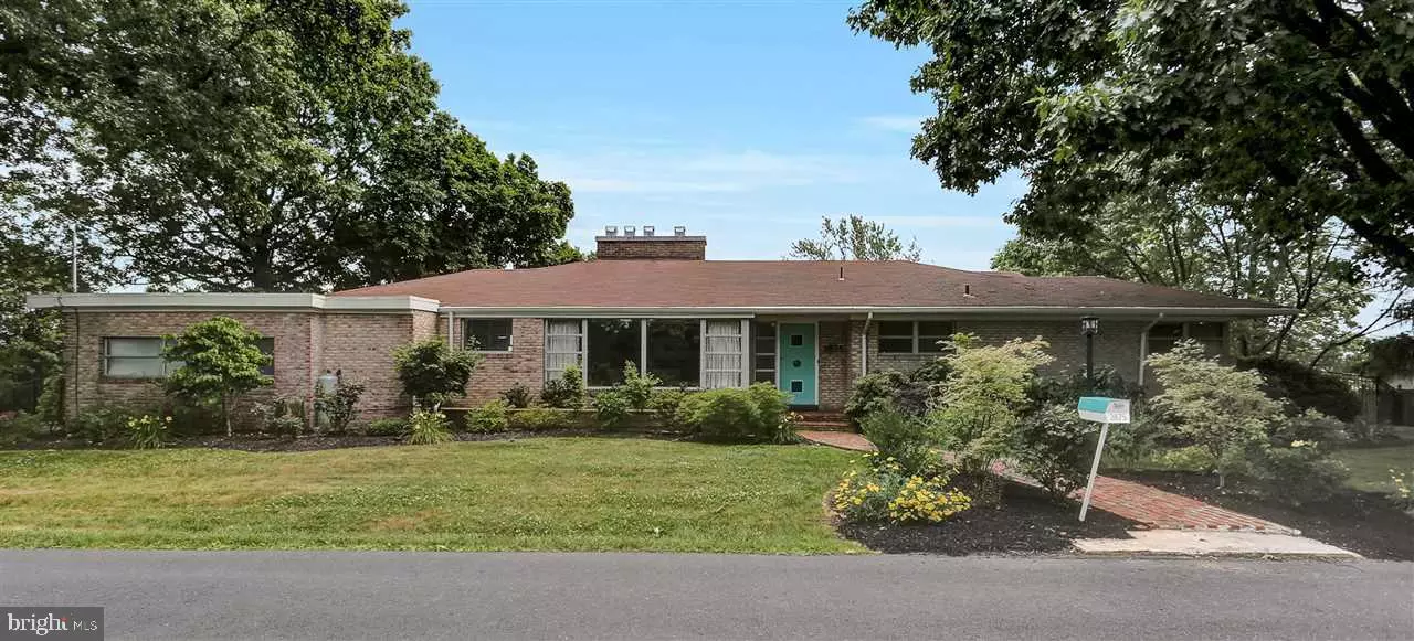 2875 SUNSET DR, Camp Hill, PA 17011