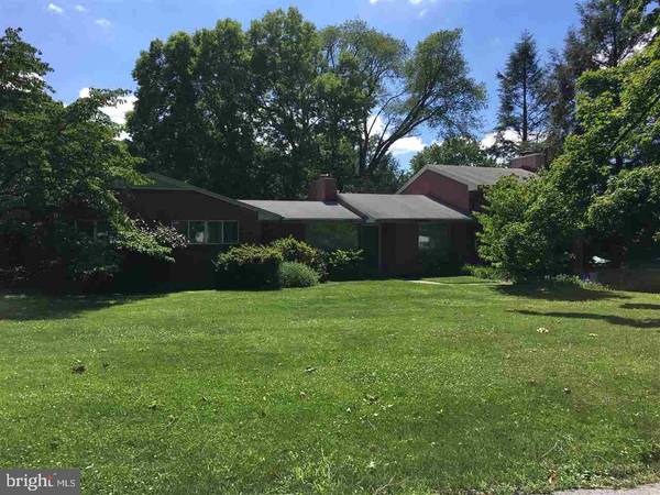 41 HILLCREST RD, Wormleysburg, PA 17043