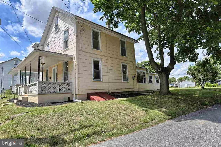 6 FAIRFIELD ST, Newville, PA 17241