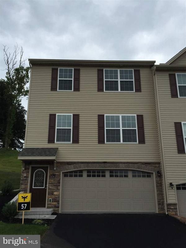 336 WEATHERSTONE DR, New Cumberland, PA 17070