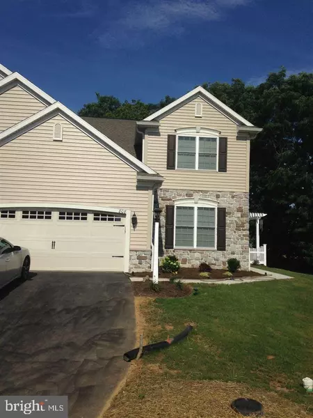 808 VIOLET CIR, Mechanicsburg, PA 17050