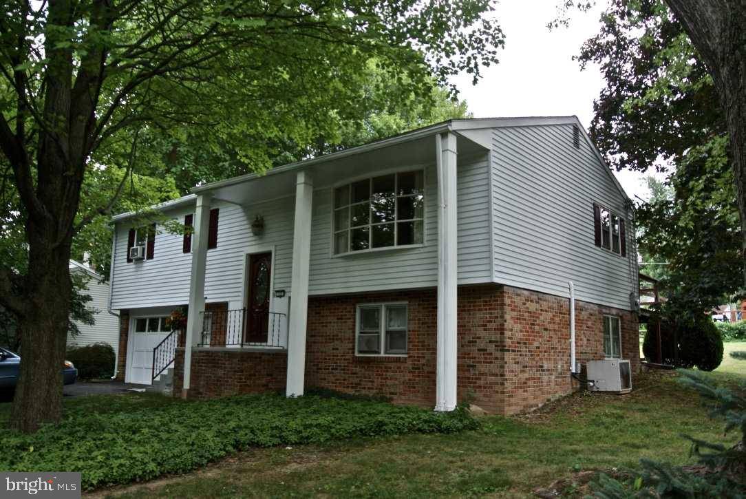 13 BIG HORN AVE, Mechanicsburg, PA 17055