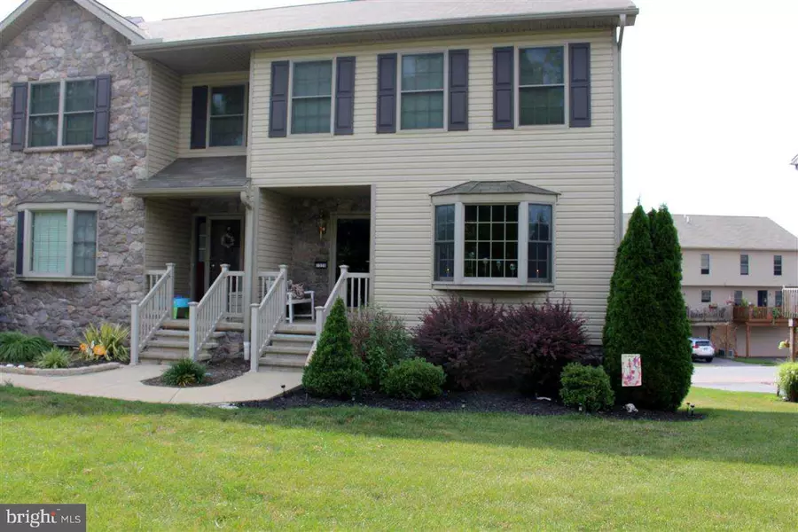 1220 OVERLOOK RD, Middletown, PA 17057