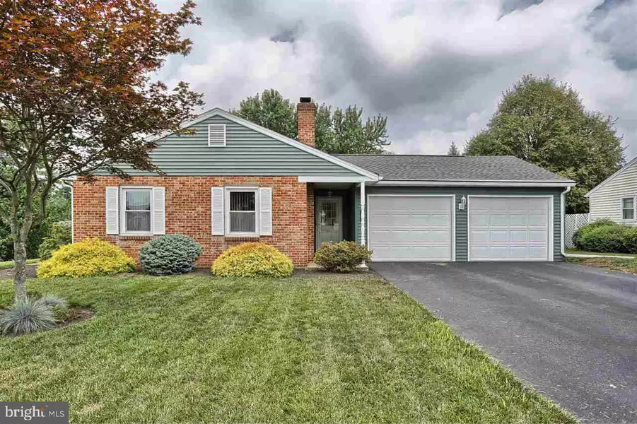 1102 WHITE DAWN LN, Mechanicsburg, PA 17055