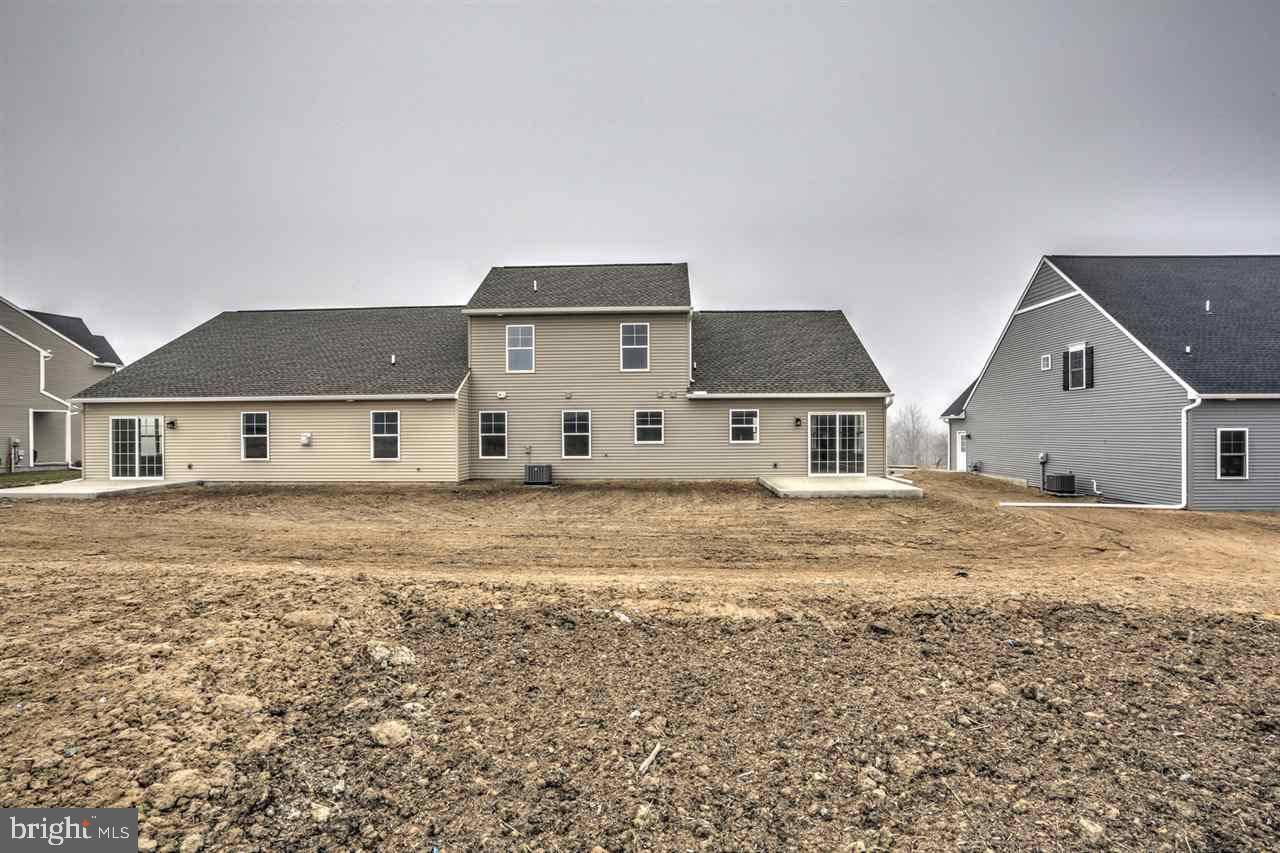 Elizabethtown, PA 17022,124 CANVAS BACK LN #26