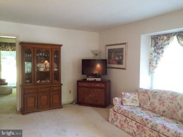 Elizabethtown, PA 17022,27 TIMBER VILLA