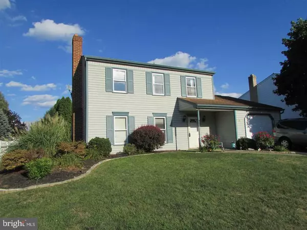 810 N ARCH ST, Mechanicsburg, PA 17055