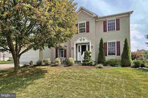 2140 CANTERBURY DR, Mechanicsburg, PA 17055