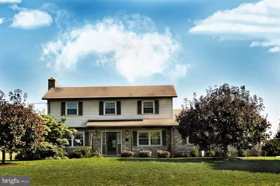 13 KUTZ RD, Carlisle, PA 17015