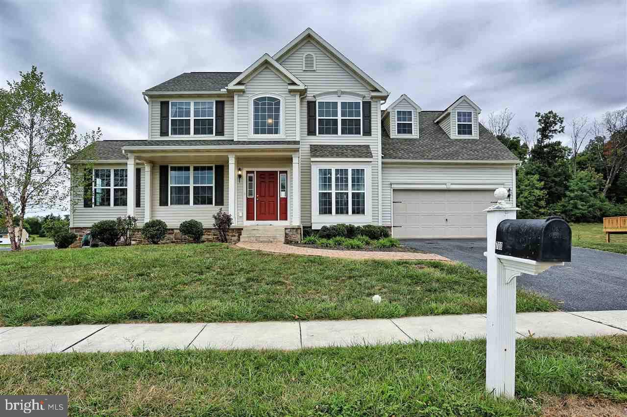 700 INVERNESS LN, Shippensburg, PA 17257