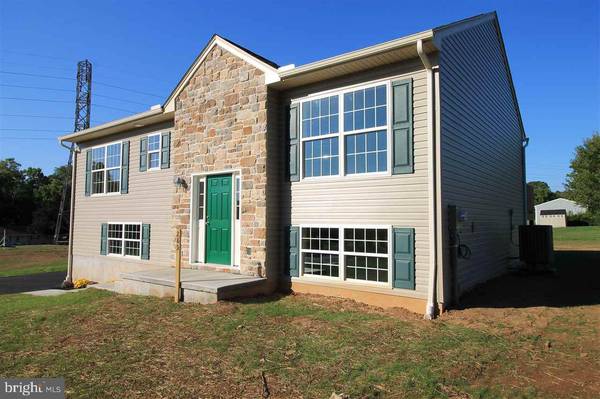 Hummelstown, PA 17036,285 ELLE WAY