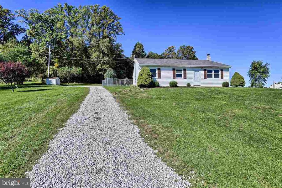 824 TORWAY RD, Gardners, PA 17324