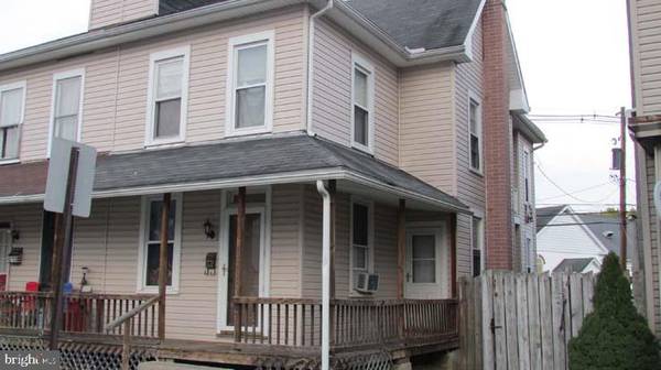 40 PANNEBAKER AVE, Lewistown, PA 17044