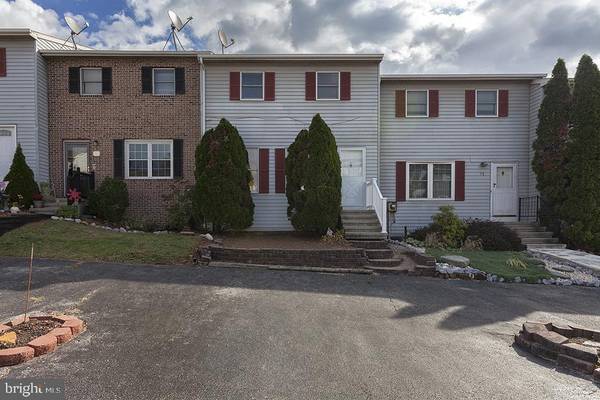 56 PRIVET DR, Etters, PA 17319