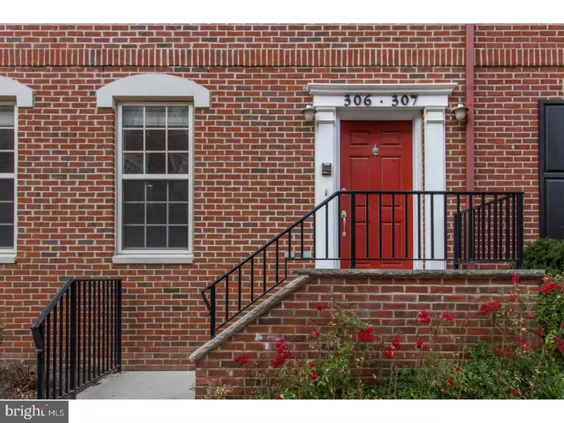 306 ADMIRALS WAY, Philadelphia, PA 19146