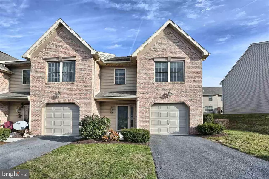 11 SPRING VIEW ST, Carlisle, PA 17013