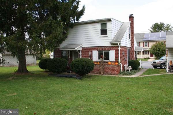 339 W SHERIDAN AVE, Annville, PA 17003