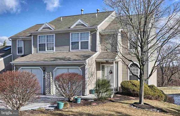 6242 SPRING KNOLL DR, Harrisburg, PA 17111