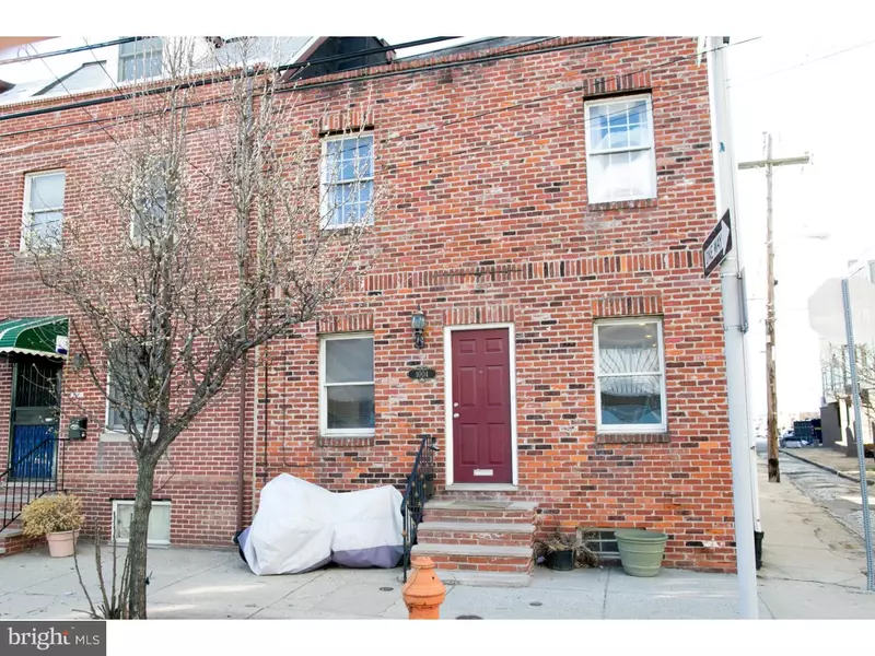 1004 S FRONT ST, Philadelphia, PA 19147