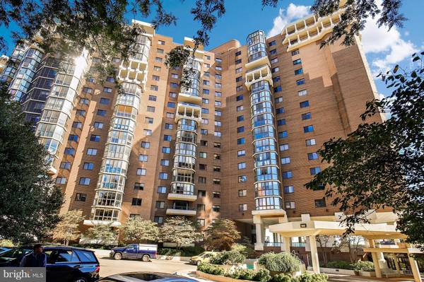 1600 N OAK ST #224, Arlington, VA 22209