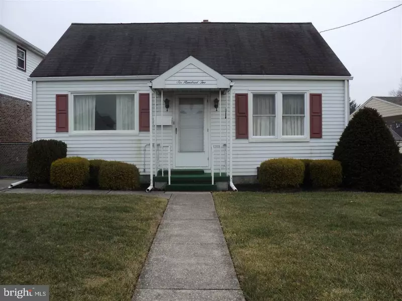 602 W MAPLE ST, Palmyra, PA 17078