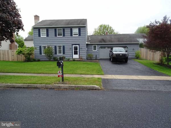 133 WOODRIDGE DR, Harrisburg, PA 17110