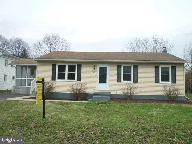 221 RUSSELL AVE, Middletown, PA 17057