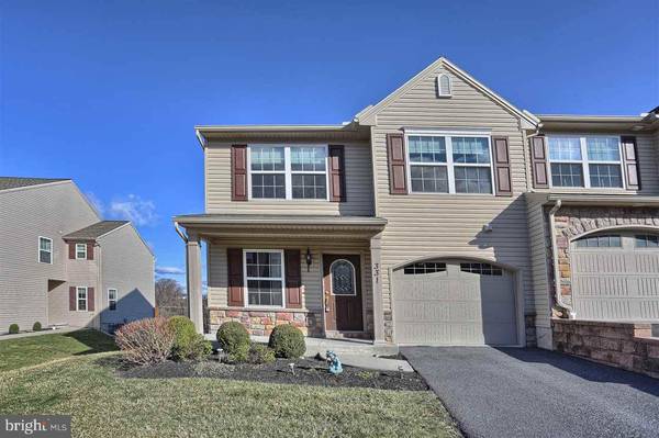 331 WEATHERSTONE DR, New Cumberland, PA 17070