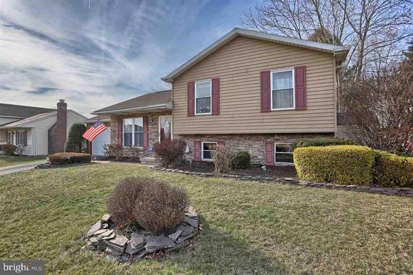 4608 LAUREL RIDGE DR, Harrisburg, PA 17110