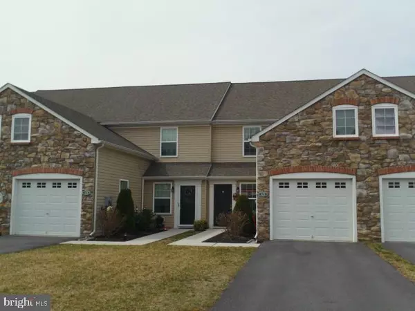 420 EISENHOWER DR, Carlisle, PA 17013