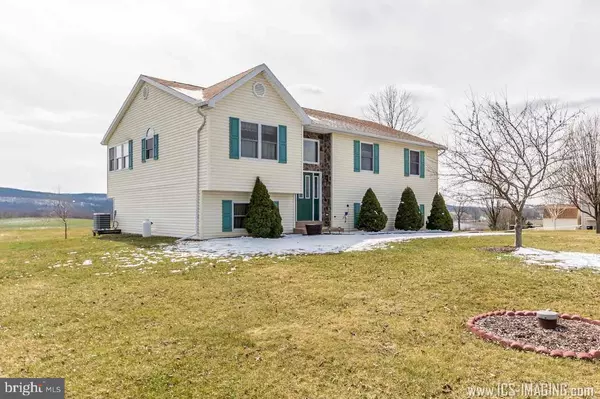 Carlisle, PA 17015,5 FOX HOLLOW LN