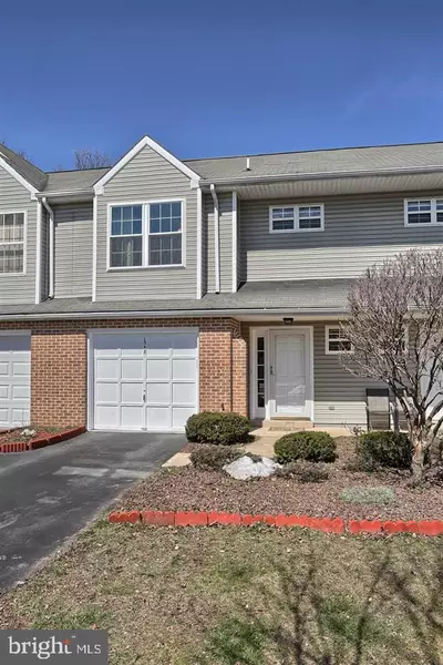 1548 MACINTOSH WAY, Hummelstown, PA 17036