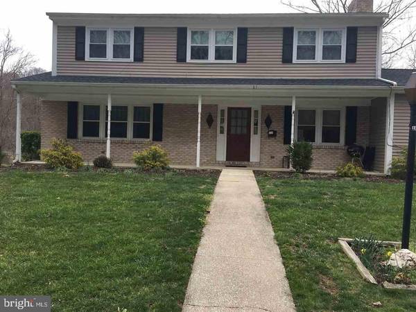 18 TALL TREE DR, Camp Hill, PA 17011